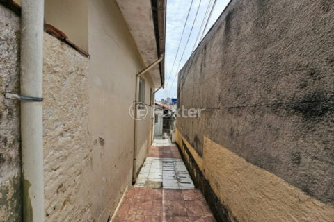 Image 17 - 1040627