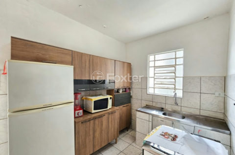 Image 37 - 1040627