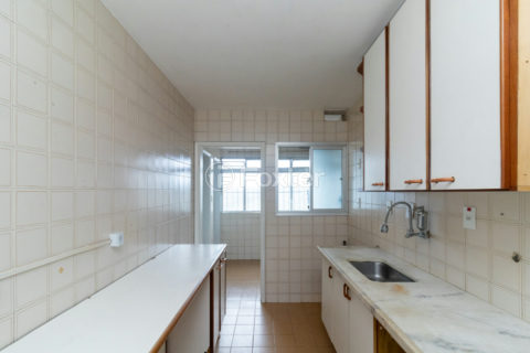 Image 25 - 1040628