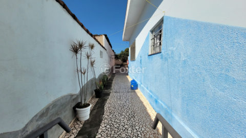 Image 40 - 1040640