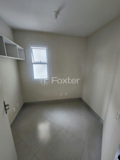 Image 7 - 1040650