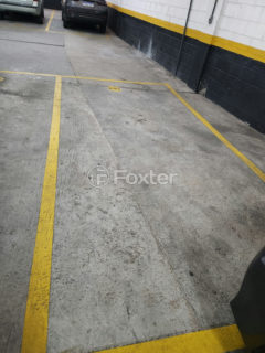 Image 16 - 1040650