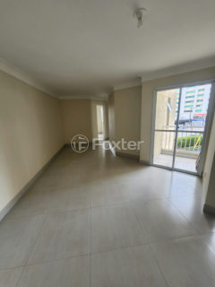 Image 3 - 1040650