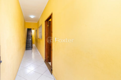 Image 40 - 1040652