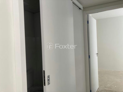 Image 3 - 1040724