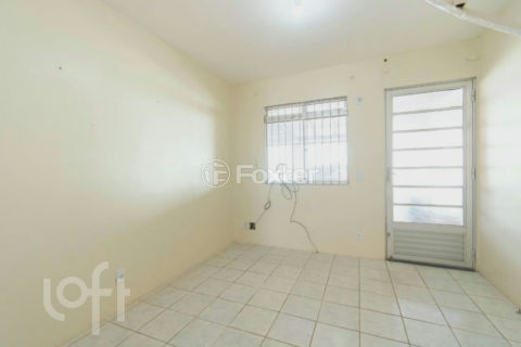 Image 4 - 1040751