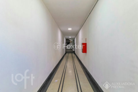 Image 38 - 1040760