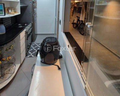 Image 8 - 1040775