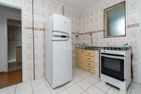 Image 21 - 1040921