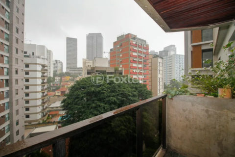Image 6 - 1040923