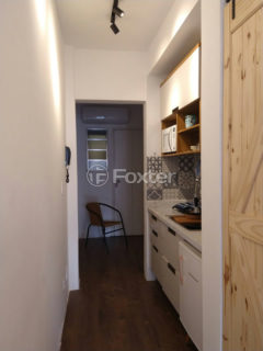 Image 9 - 1040939