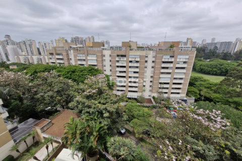 Image 9 - 1040947
