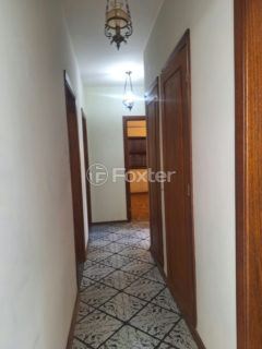 Image 11 - 1040951