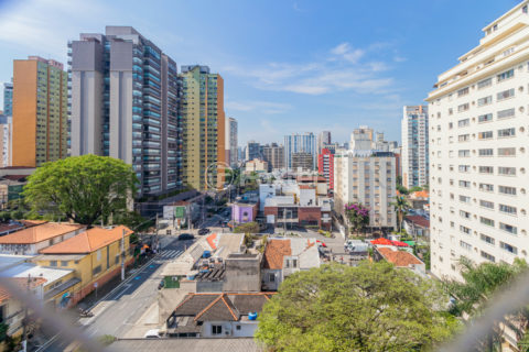 Image 6 - 1040953