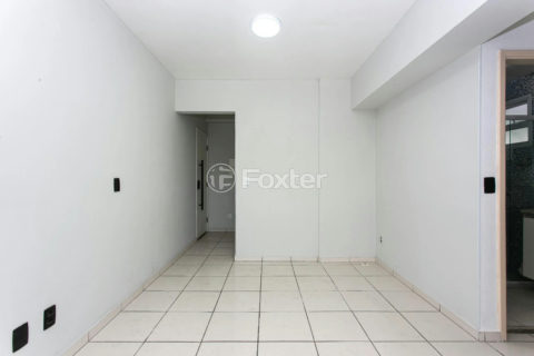 Image 3 - 1040960