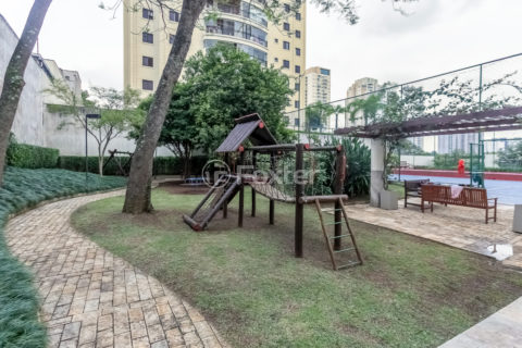 Image 34 - 1040963