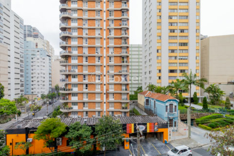 Image 11 - 1040964