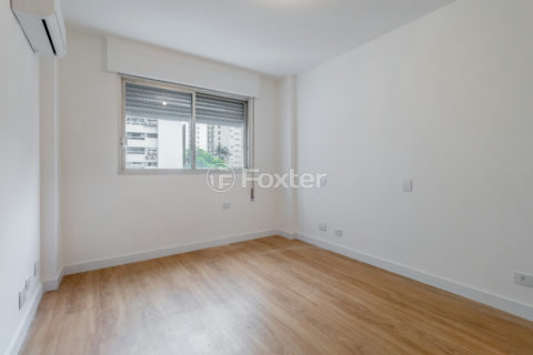 Image 32 - 1040964