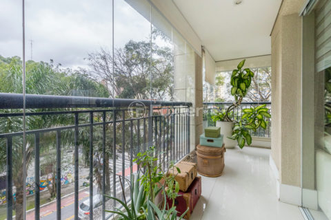 Image 7 - 1040965