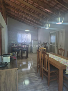 Image 2 - 1041009