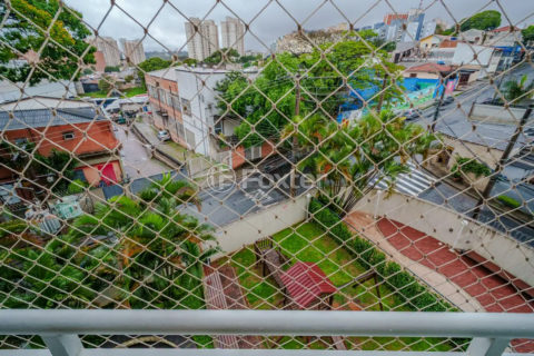 Image 33 - 1041093