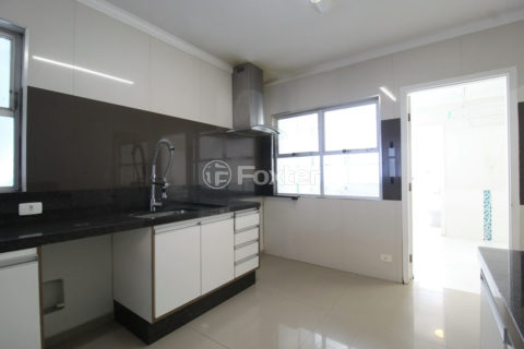 Image 7 - 1041110