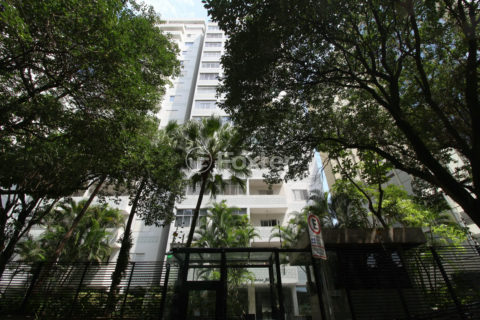 Image 40 - 1041110