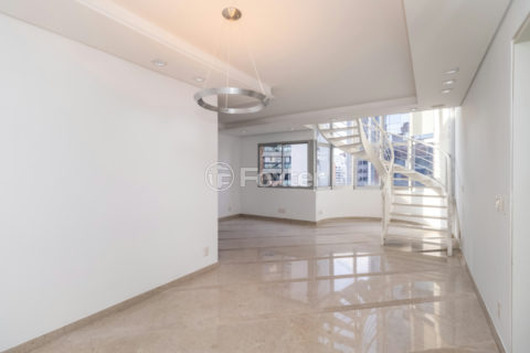 Image 39 - 1041206