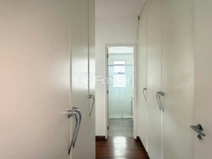 Image 44 - 1041214