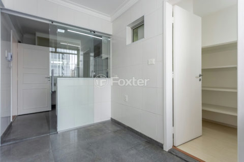 Image 32 - 1041216