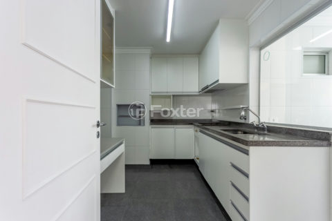 Image 30 - 1041216