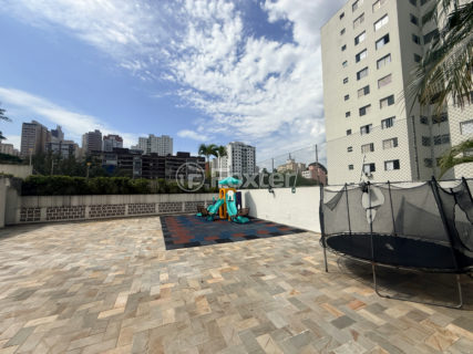 Image 32 - 1041217