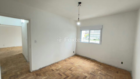 Image 33 - 1041227