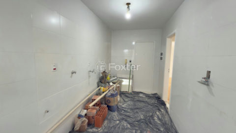 Image 42 - 1041227