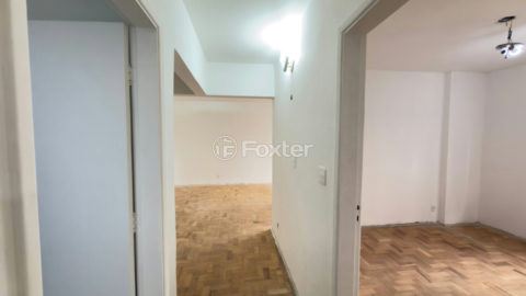 Image 35 - 1041227