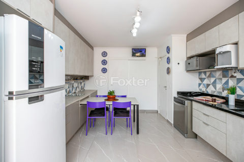 Image 27 - 1041228