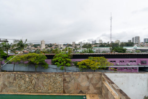 Image 63 - 1041238