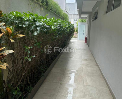 Image 10 - 1041399