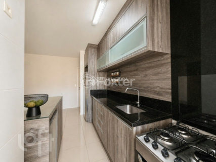Image 7 - 1041472