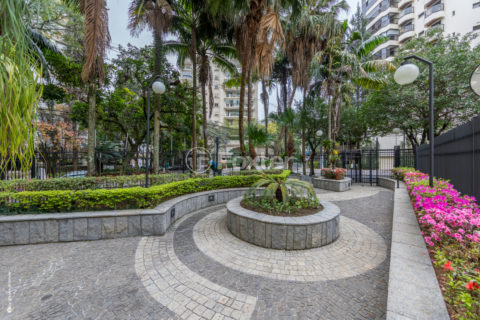 Image 3 - 1041526