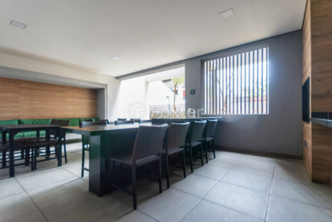 Image 44 - 1041549