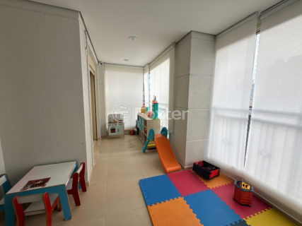 Image 9 - 1041914