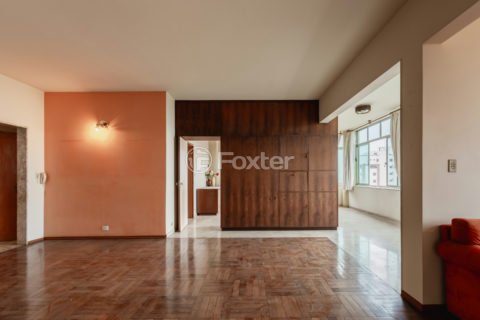 Image 4 - 1041921