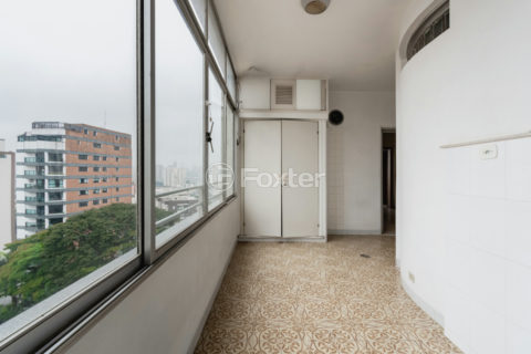 Image 37 - 1041921