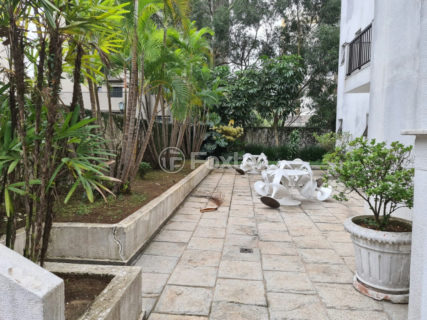 Image 9 - 1041926