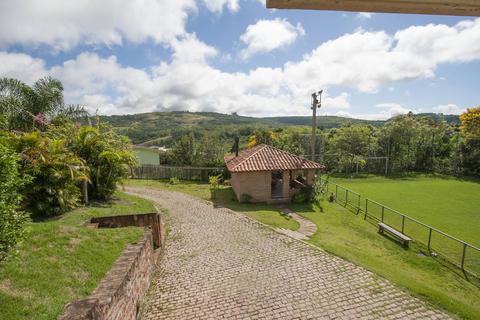 Image 20 - 104713