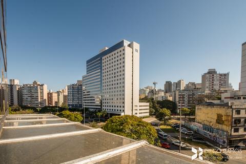 Image 6 - 105185