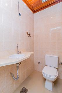 Image 9 - 105367