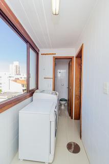 Image 35 - 105630