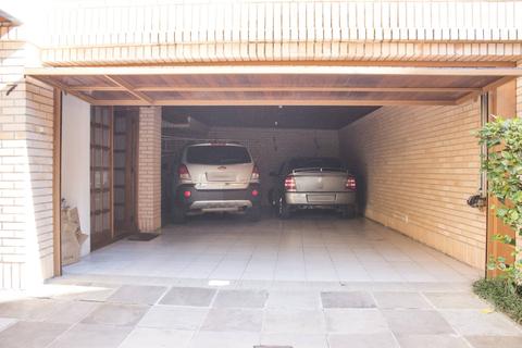 Image 37 - 105639